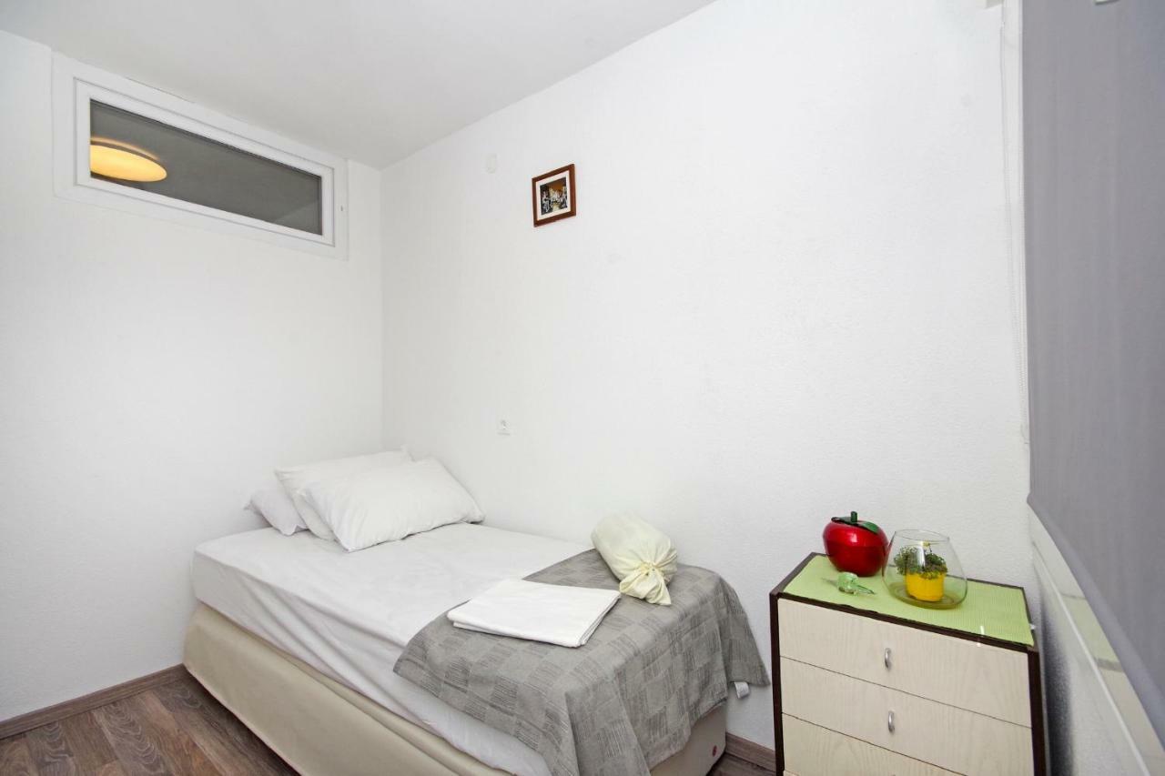 Apartment Nugal Makarska Kültér fotó